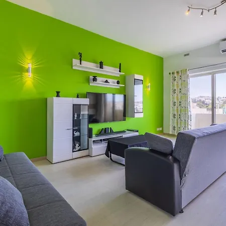 Modern Three Bedroom In Lägenhet Msida